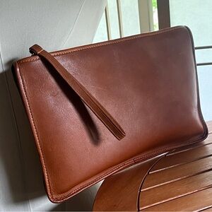 VTG Coach NYC Slim Clutch Large #9555 Leather Wristlet Bag British Tan 13x9
